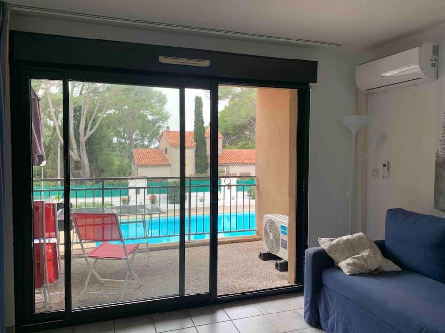 Les Appartements De La Marina Sanary-sur-Mer Luaran gambar