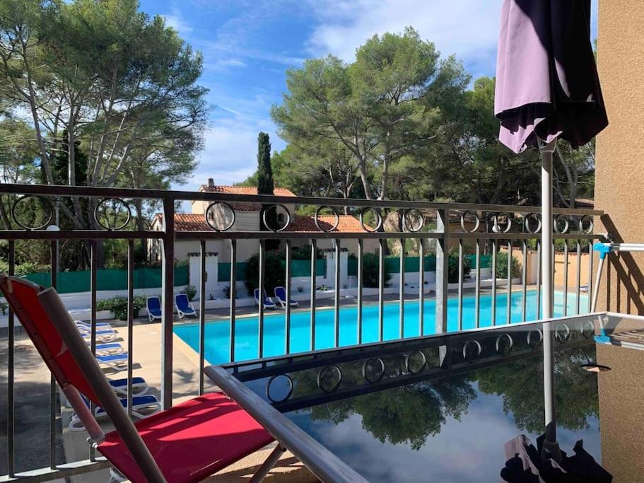 Les Appartements De La Marina Sanary-sur-Mer Luaran gambar