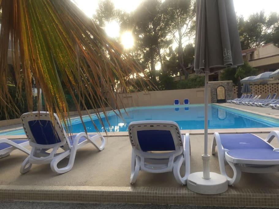 Les Appartements De La Marina Sanary-sur-Mer Luaran gambar